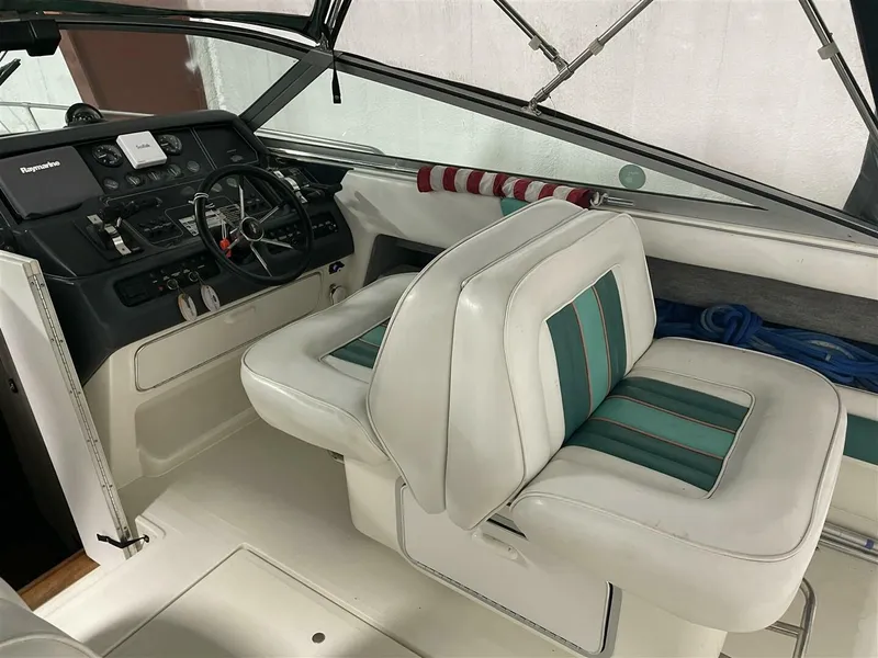 Slide: The Image of Sea Ray 300 Weekender 1993 - 8