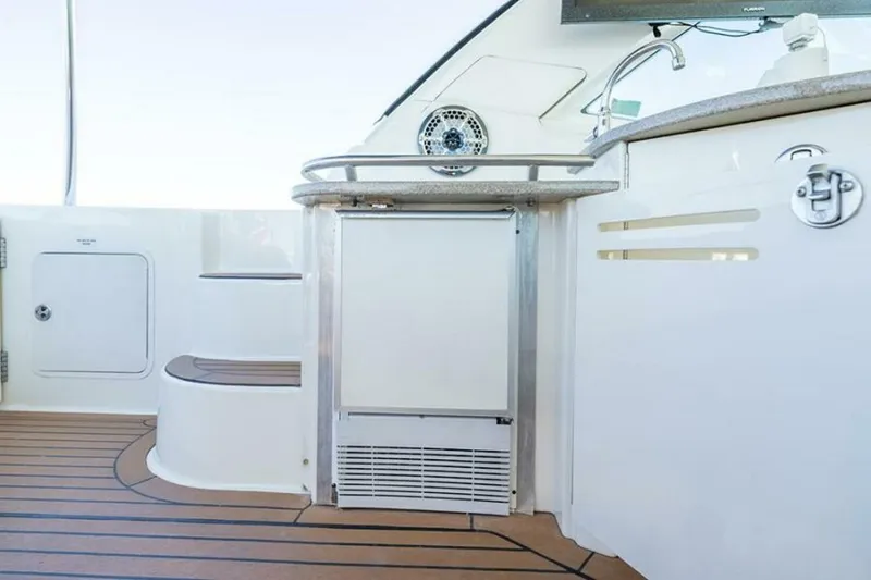 Slide: The Image of Sea Ray 48 Sundancer 2007 - 16