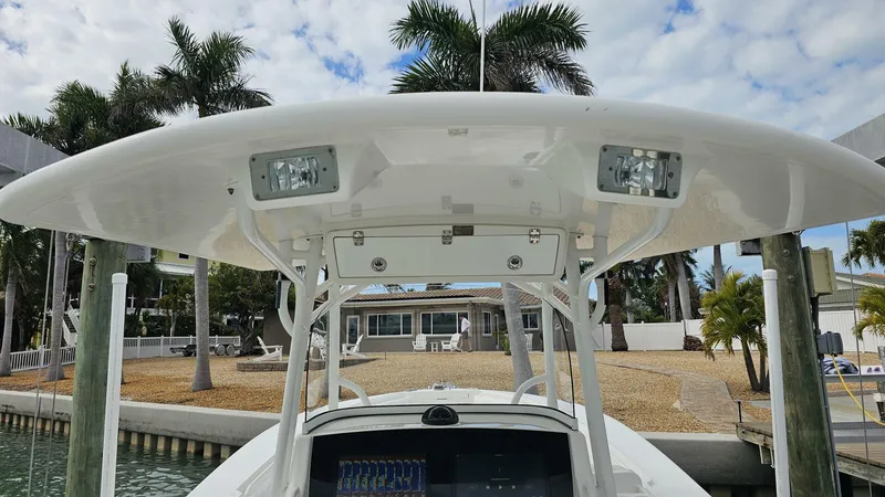 Slide: The Image of Regulator Marine 34SS 2012 - 12