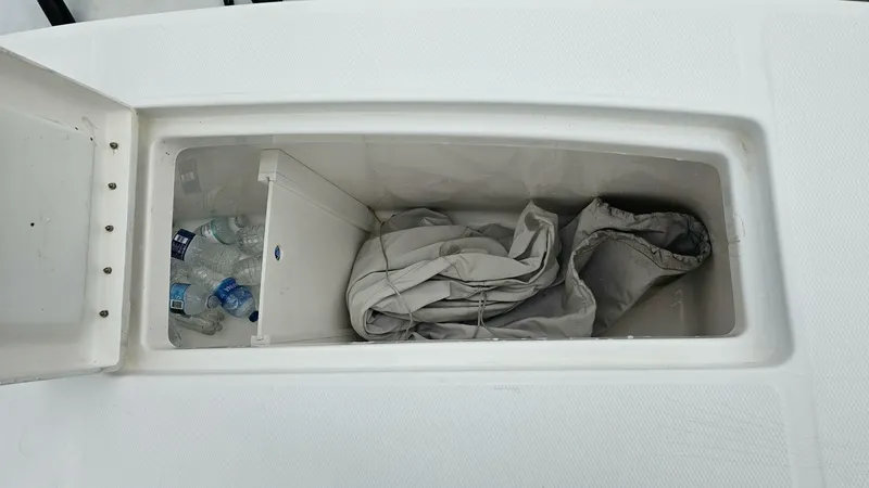Slide: The Image of Regulator Marine 34SS 2012 - 20