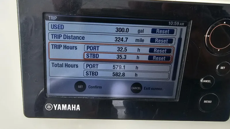 Slide: The Image of Regulator Marine 34SS 2012 - 30