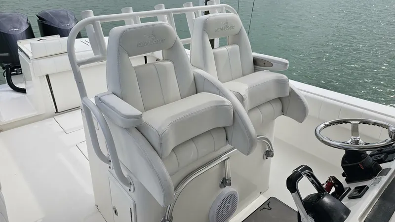 Slide: The Image of Regulator Marine 34SS 2012 - 37