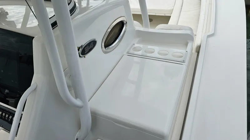 Slide: The Image of Regulator Marine 34SS 2012 - 40