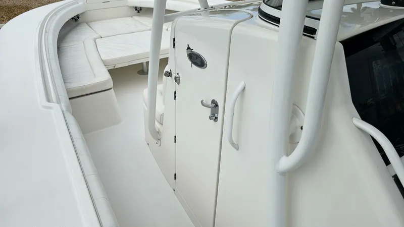 Slide: The Image of Regulator Marine 34SS 2012 - 42