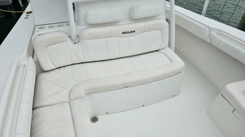 Slide: The Image of Regulator Marine 34SS 2012 - 66