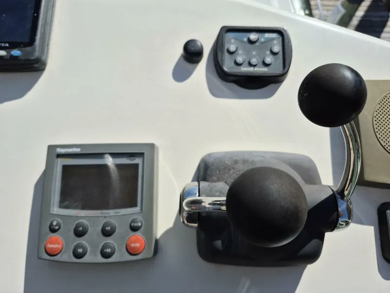 Slide: The Image of Riviera 4000 Offshore 2004 - 20