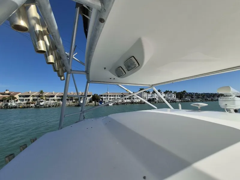 Slide: The Image of Riviera 4000 Offshore 2004 - 25