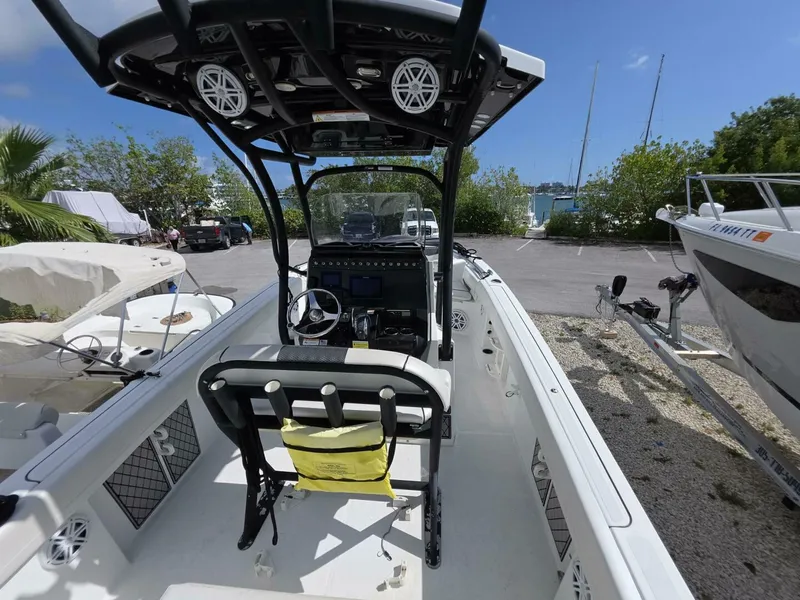 Slide: The Image of Wellcraft 222 Fisherman 2022 - 14