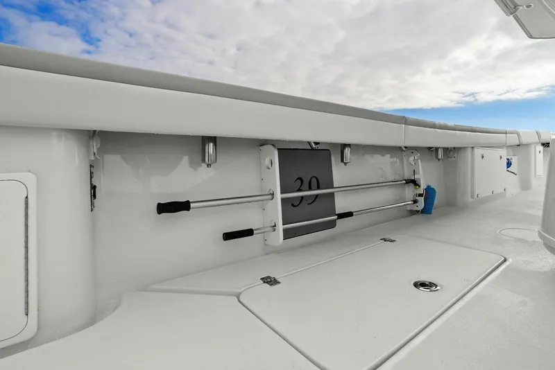 Slide: The Image of Yellowfin 39 Offshore 2023 - 23