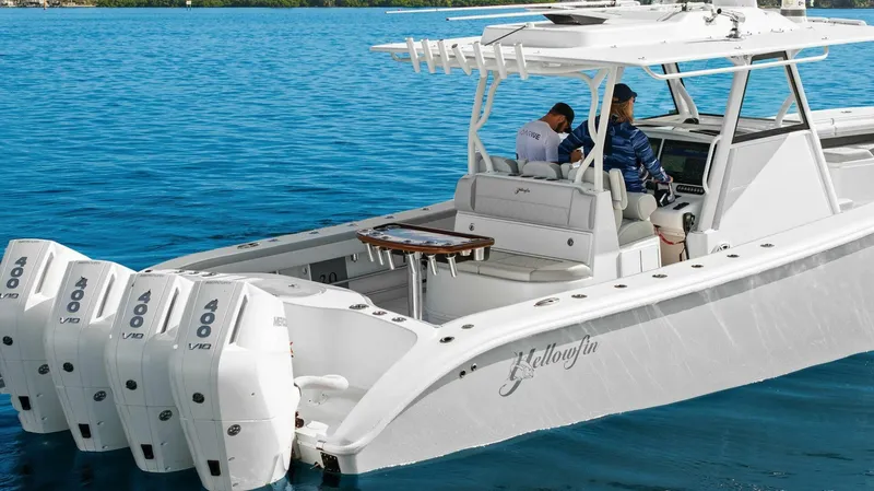 Slide: The Image of Yellowfin 39 Offshore 2023 - 41