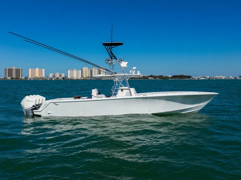 The Image of SeaVee 390B 2012 - 0