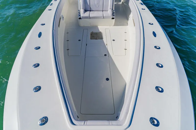 Slide: The Image of SeaVee 390B 2012 - 13