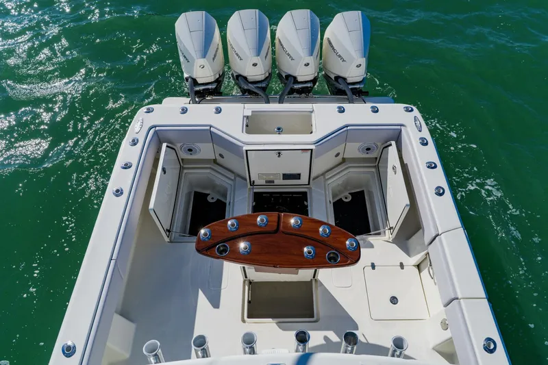 Slide: The Image of SeaVee 390B 2012 - 35