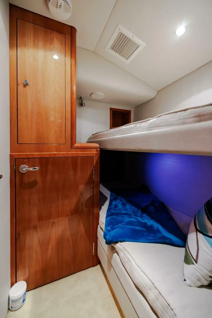 Slide: The Image of Hatteras 50 Convertible 2005 - 45