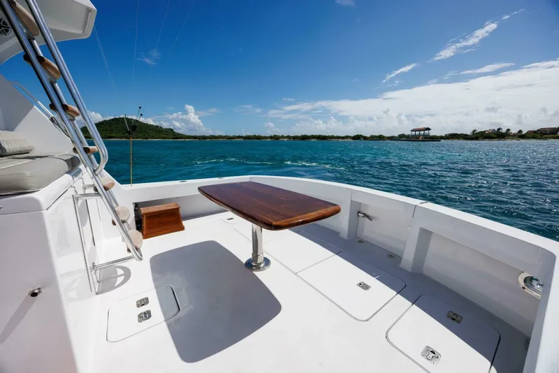Slide: The Image of Hatteras 50 Convertible 2005 - 53