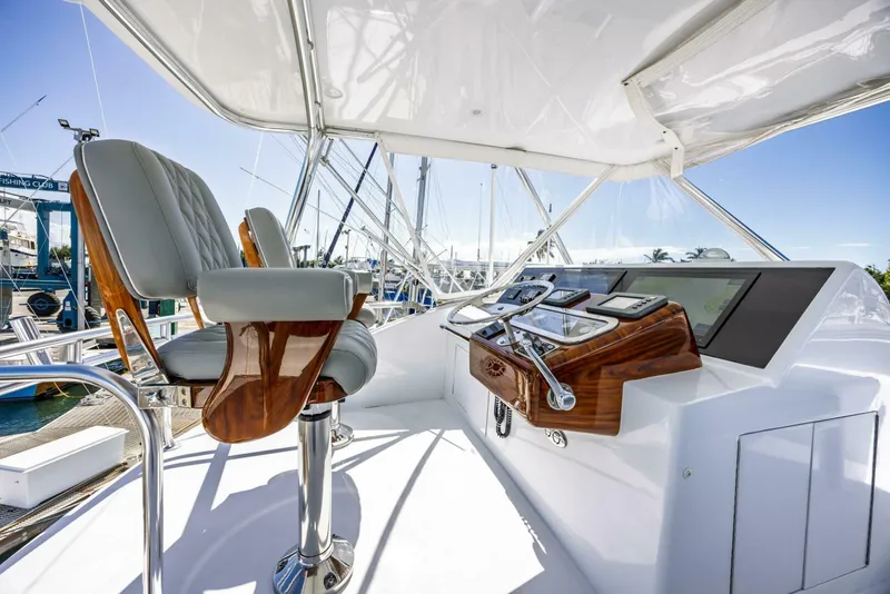 Slide: The Image of Hatteras 50 Convertible 2005 - 64