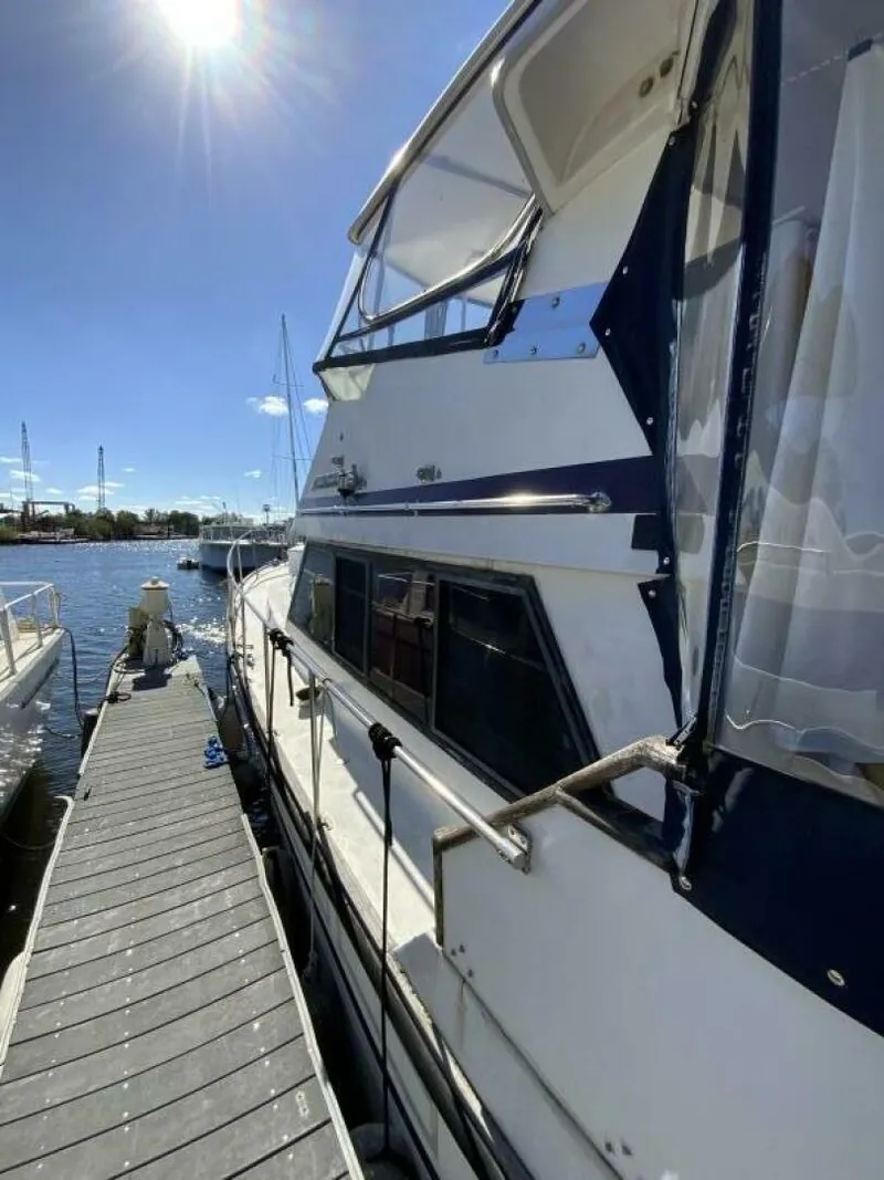 Slide: The Image of President 41 Double Cabin Motor Yacht 1987 - 11