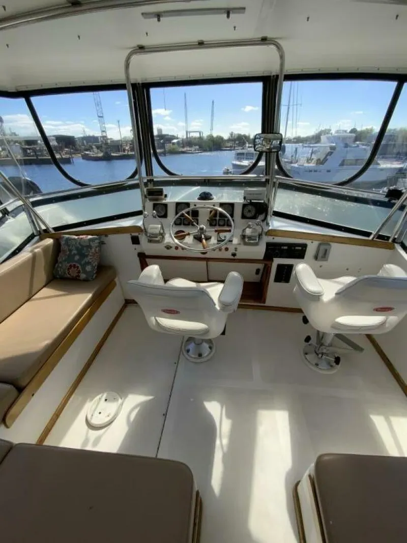 Slide: The Image of President 41 Double Cabin Motor Yacht 1987 - 21