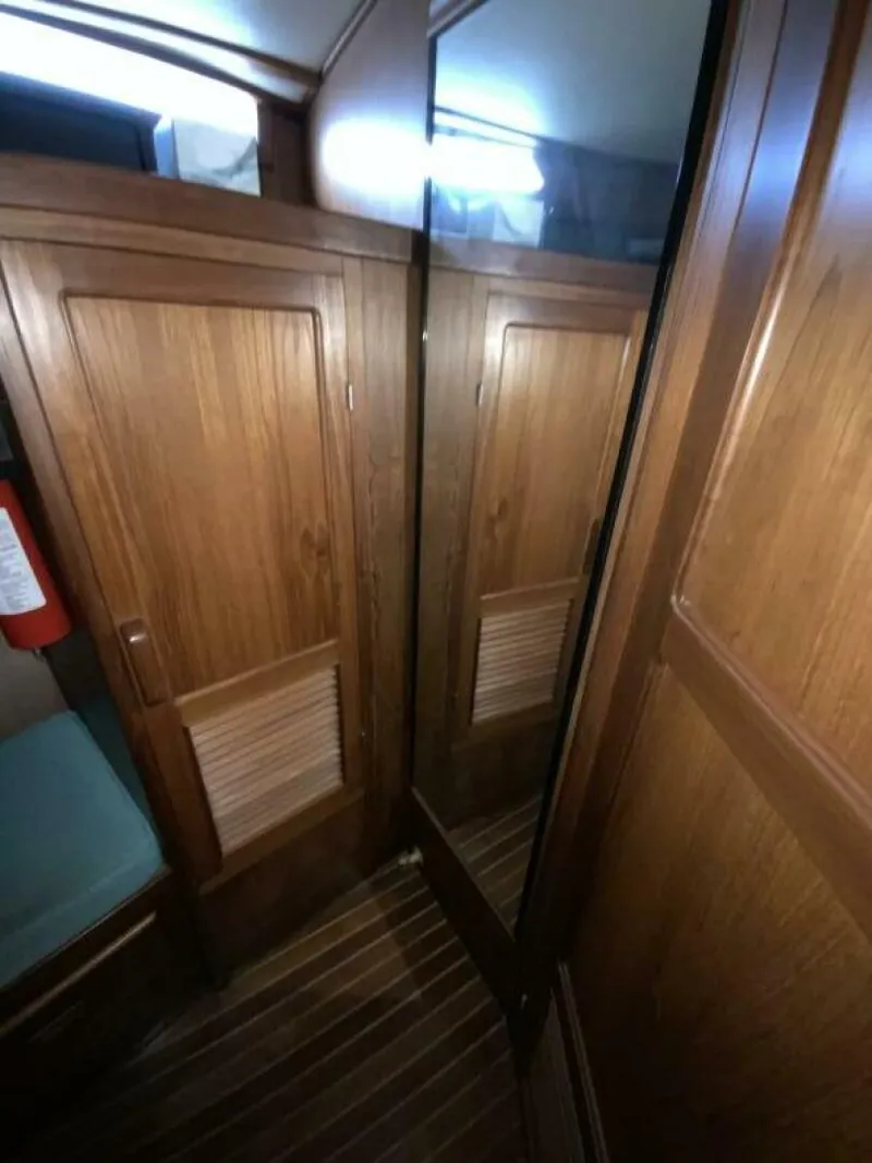 Slide: The Image of President 41 Double Cabin Motor Yacht 1987 - 60