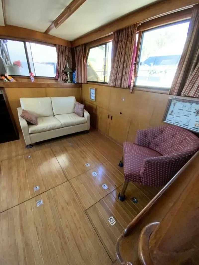 Slide: The Image of President 41 Double Cabin Motor Yacht 1987 - 66