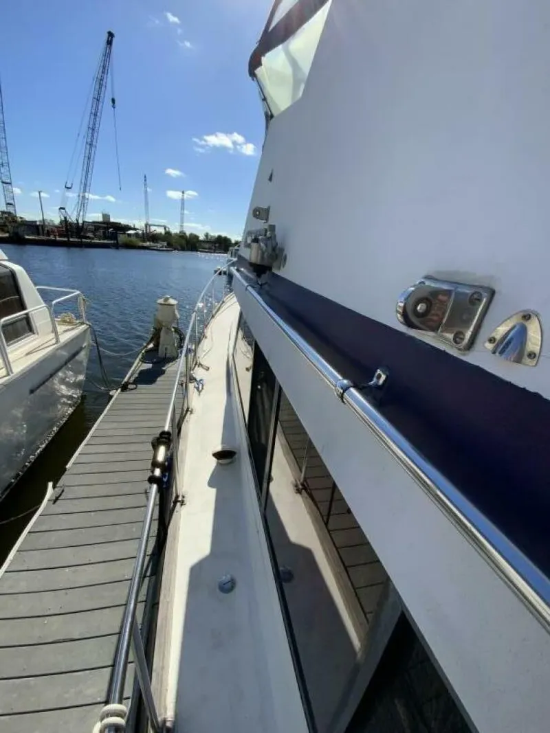 Slide: The Image of President 41 Double Cabin Motor Yacht 1987 - 81