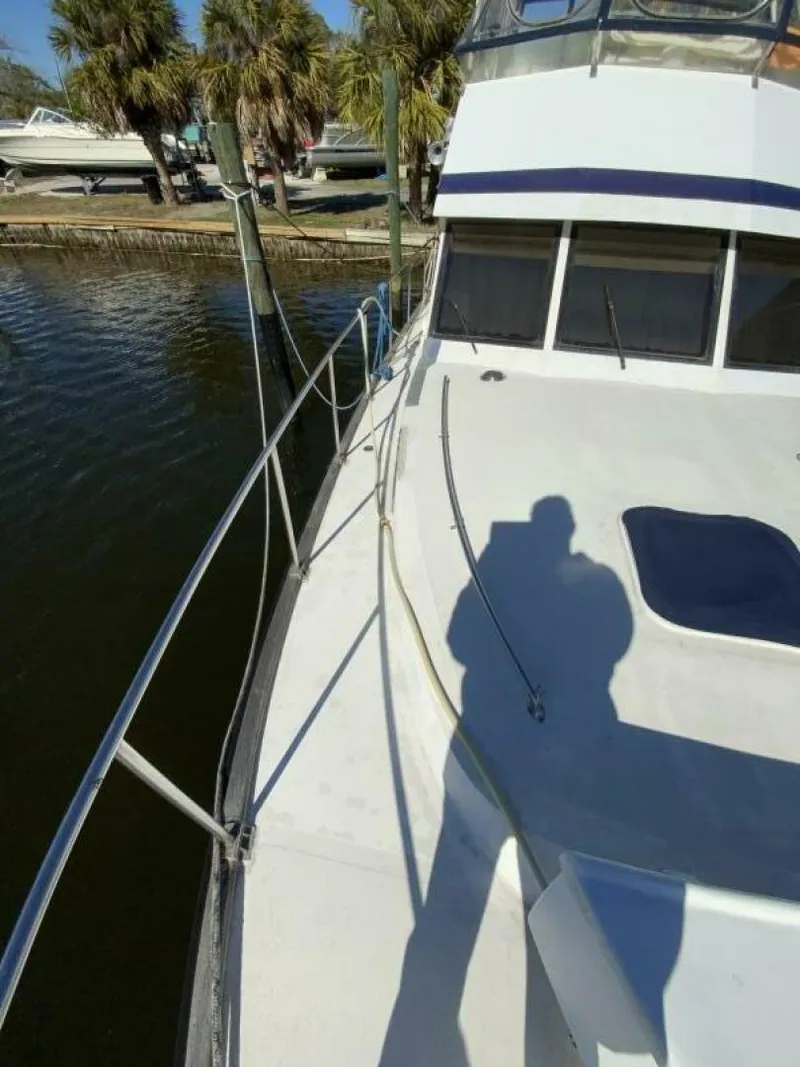 Slide: The Image of President 41 Double Cabin Motor Yacht 1987 - 86