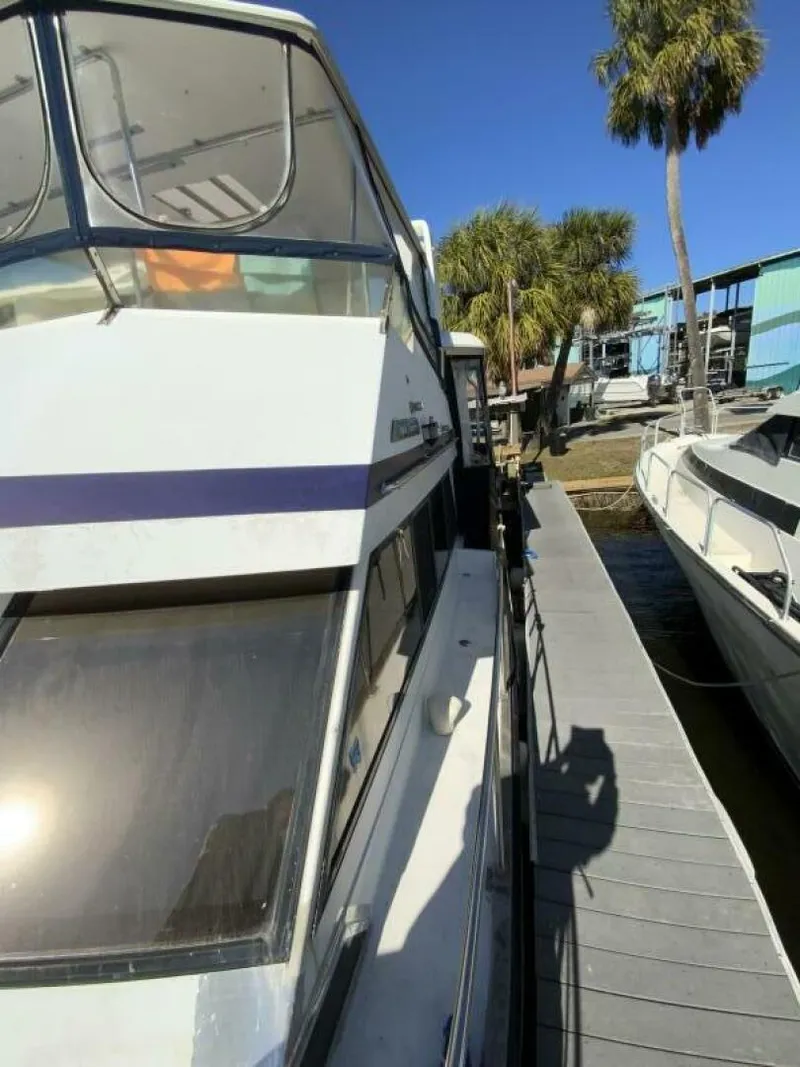 Slide: The Image of President 41 Double Cabin Motor Yacht 1987 - 88