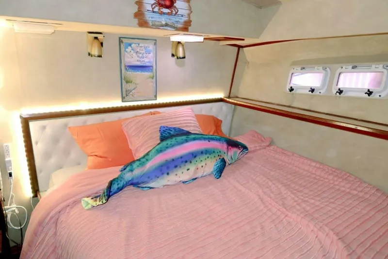 Slide: The Image of Bertram 46 Convertible 1984 - 12