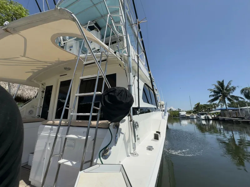 Slide: The Image of Bertram 46 Convertible 1984 - 16