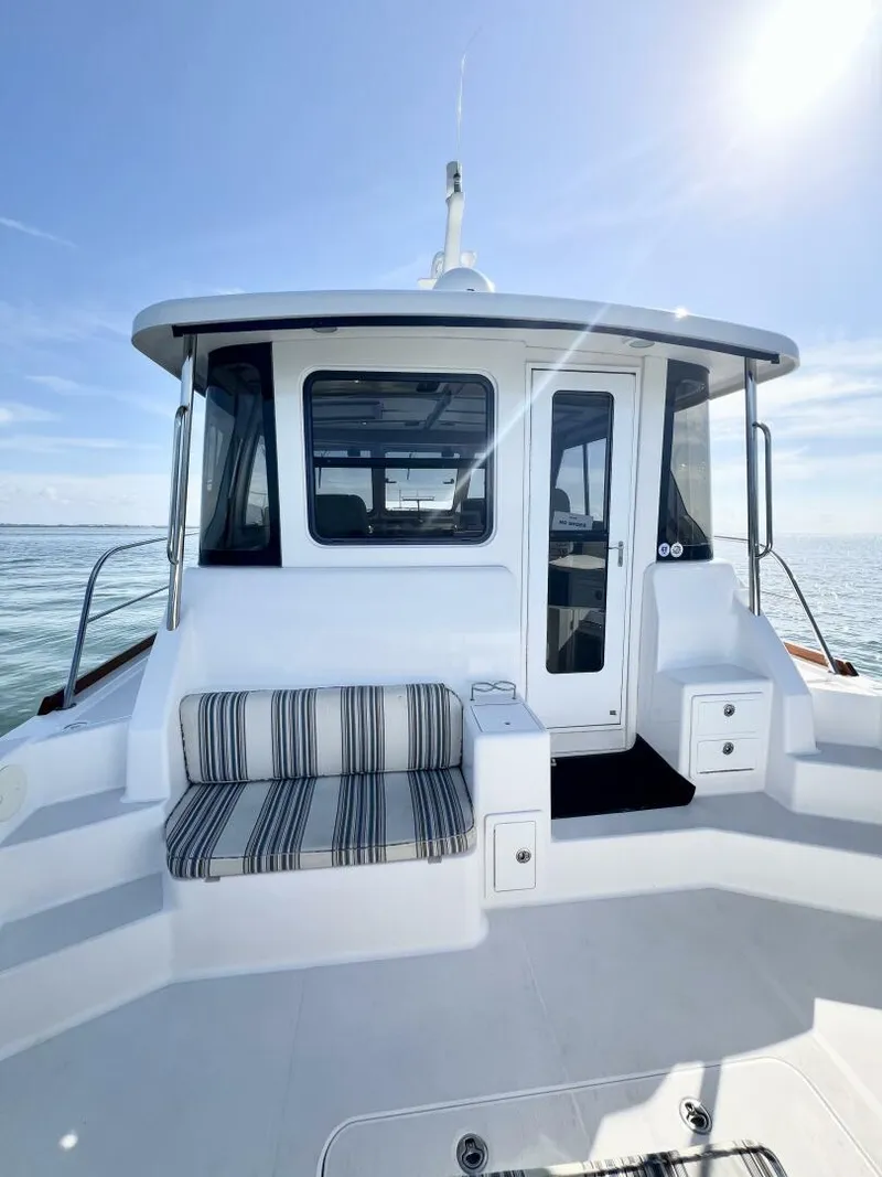 Slide: The Image of Sabre 38 Hard Top Express 2006 - 10