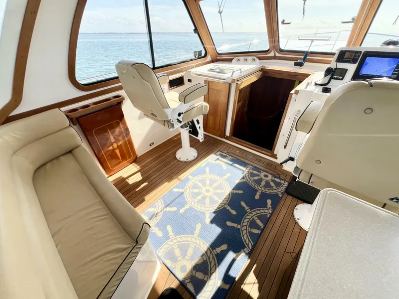 Slide: The Image of Sabre 38 Hard Top Express 2006 - 11