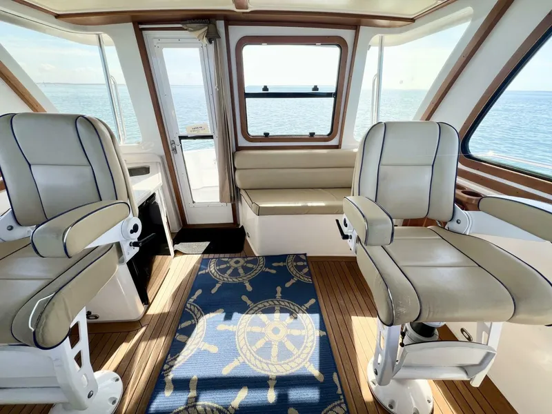 Slide: The Image of Sabre 38 Hard Top Express 2006 - 13