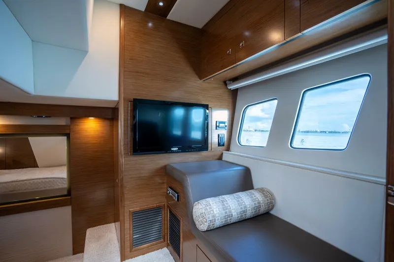 Slide: The Image of Cruisers 45 Cantius 2016 - 20