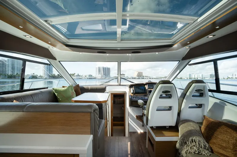 Slide: The Image of Cruisers 45 Cantius 2016 - 24