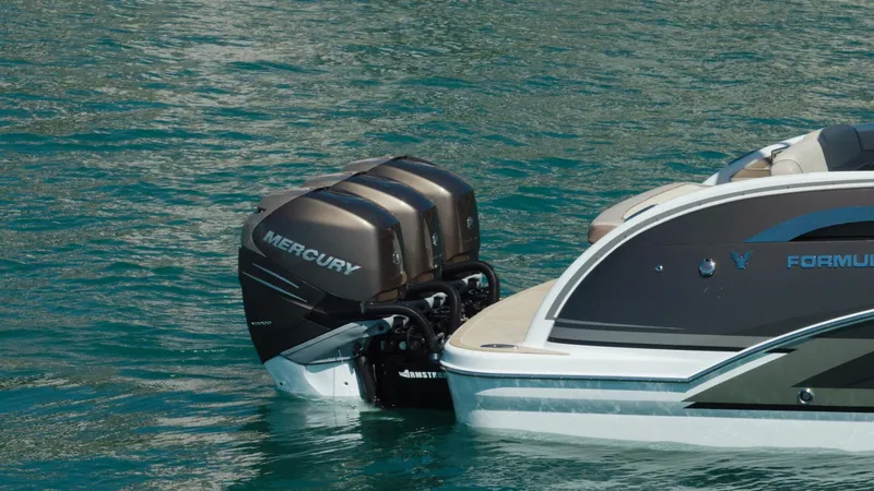 Slide: The Image of Formula 350 Crossover Bowrider OB 2018 - 34
