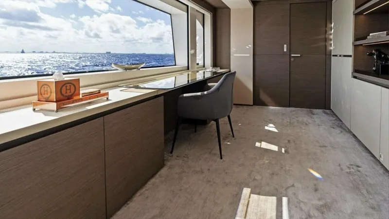 Slide: The Image of Custom Navetta 37 2022 - 12