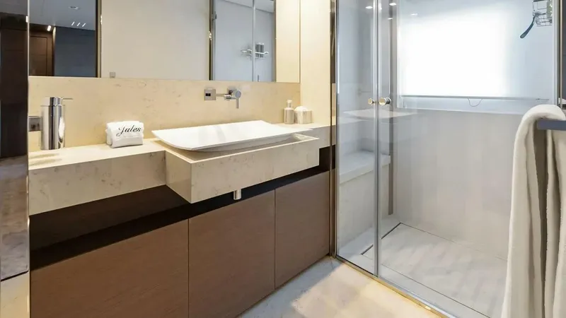 Slide: The Image of Custom Navetta 37 2022 - 18