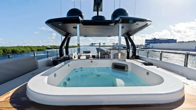 Slide: The Image of Custom Navetta 37 2022 - 2