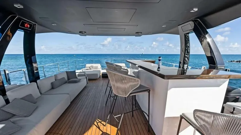 Slide: The Image of Custom Navetta 37 2022 - 3