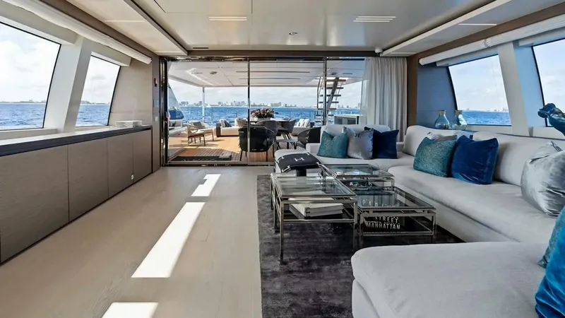 Slide: The Image of Custom Navetta 37 2022 - 7