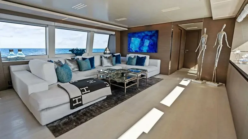 Slide: The Image of Custom Navetta 37 2022 - 8