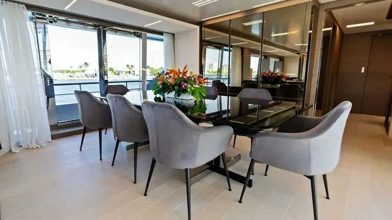 Slide: The Image of Custom Navetta 37 2022 - 9