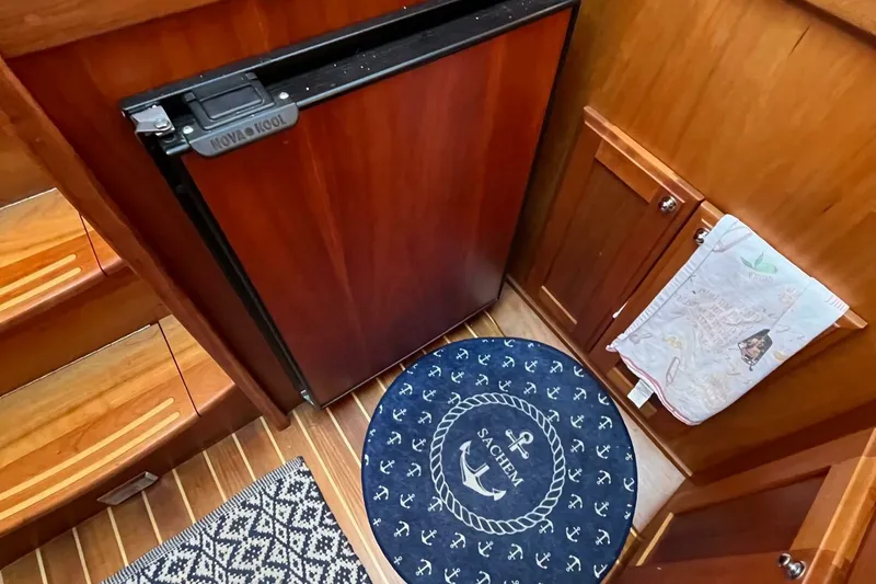 Slide: The Image of Sabreline 36 Flybridge 2006 - 29