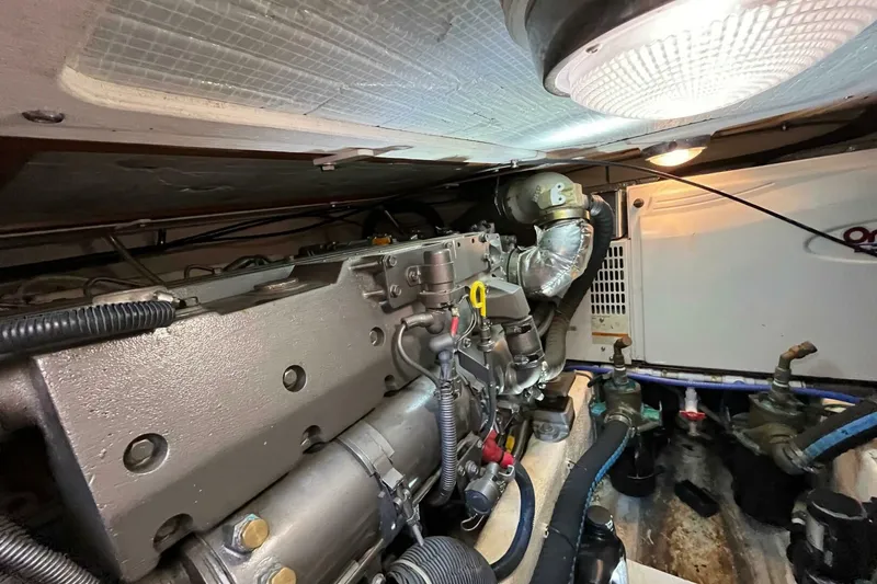 Slide: The Image of Sabreline 36 Flybridge 2006 - 41