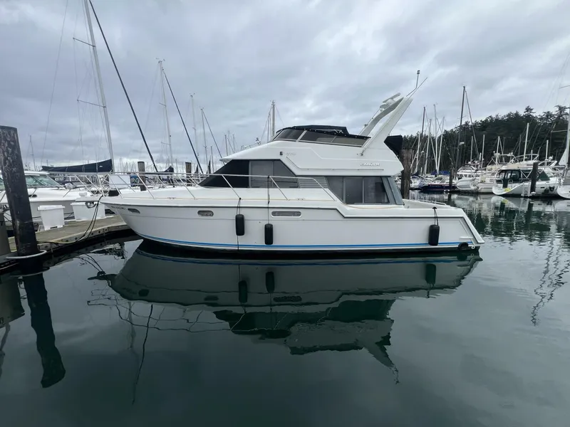 The Image of Carver Yachts 370 Voyager 1994 - 0