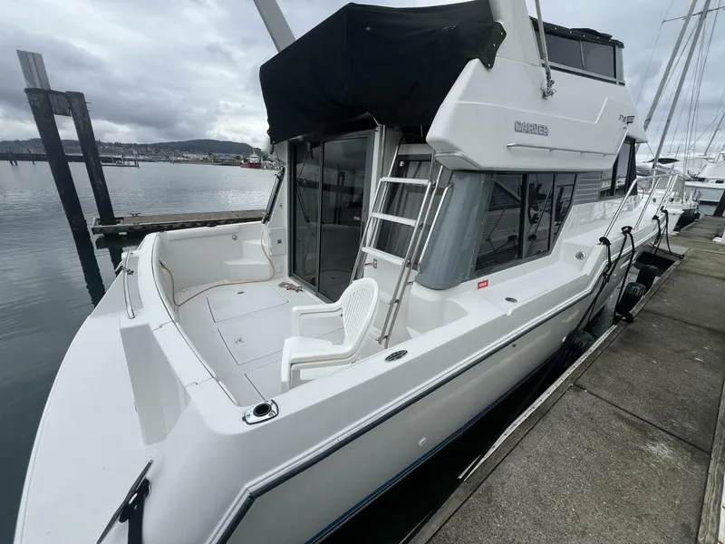 Slide: The Image of Carver Yachts 370 Voyager 1994 - 2