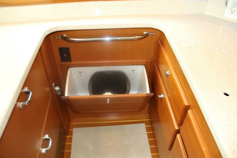 Slide: The Image of Cabo 48 Flybridge 2004 - 19