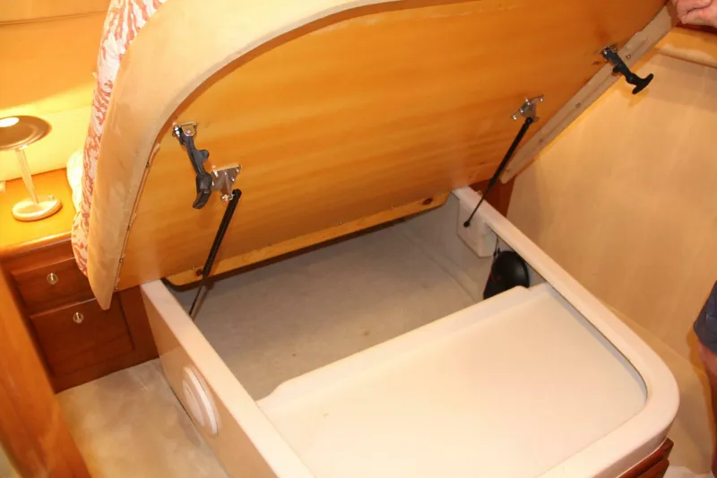 Slide: The Image of Cabo 48 Flybridge 2004 - 23
