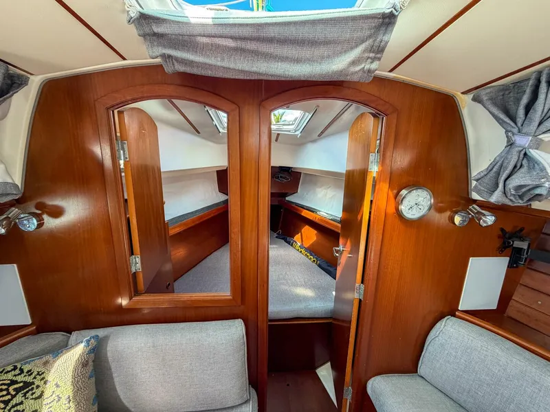 Slide: The Image of Beneteau 36 CC 1998 - 11