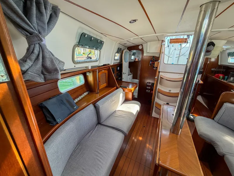 Slide: The Image of Beneteau 36 CC 1998 - 19